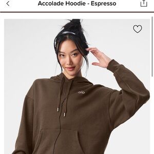 ALO Yoga Women's Espresso Accolade Hoodie